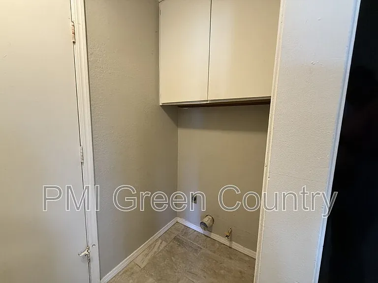 900 W Norman St — Photo 10