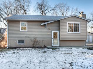 911 Avenue P, Carter Lake, IA 51510