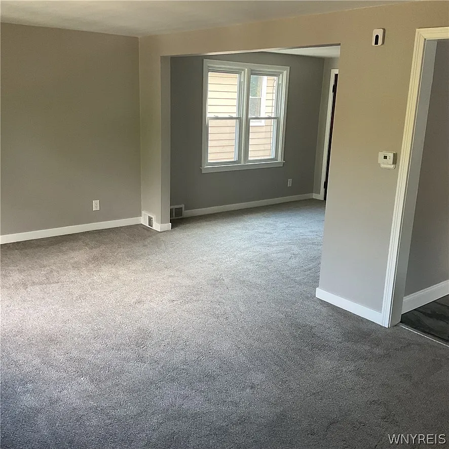 2 bed, 1.0 bath, 1454 sqft, $1,400 — Photo 4