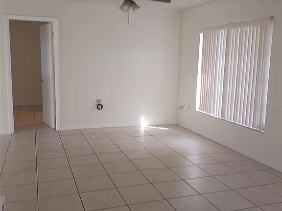 3rd image of 3781 SW 147th St
