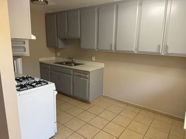 405 E Locust St APT 6, Lodi, CA 95240