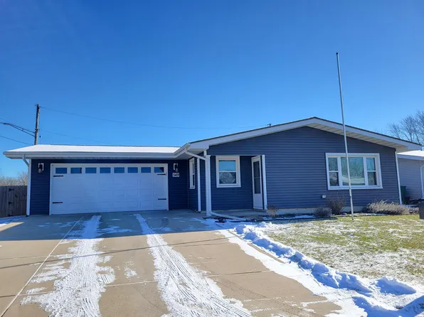 549 Riviera Rd, Valparaiso, IN 46385