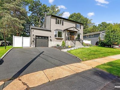 50 Golf View Dr, Dumont, NJ, 07628