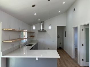 713 Grant Dr, Bakersfield, CA 93308