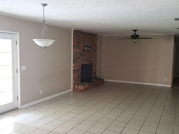 2nd image of 327 W 34th Pl