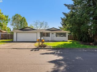 1441 SW Charles St, Dundee, OR 97115