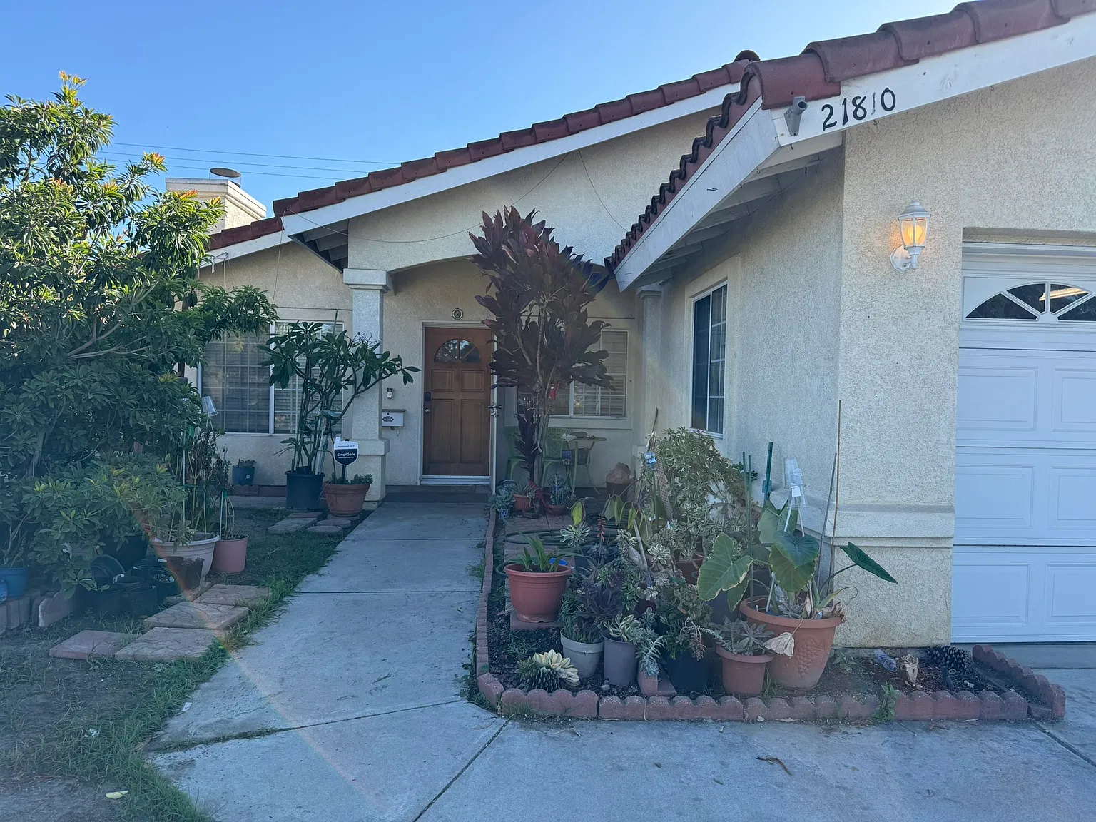 4 bed, 1672 sqft, $4,200 — Photo 3