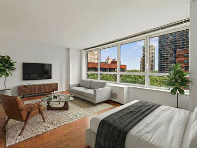 200 E 94th St APT 703, New York, NY, 10128