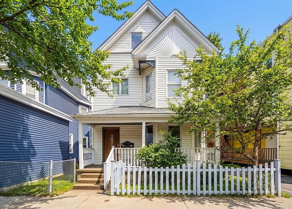 1st image of 221 Highland Ave #1