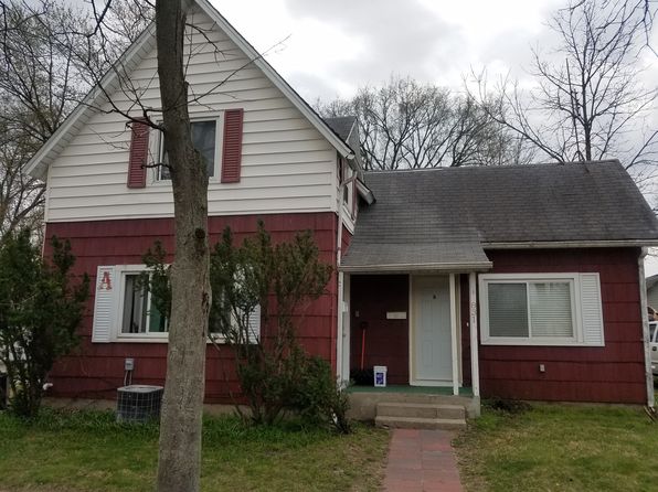 831 Grant St APT B