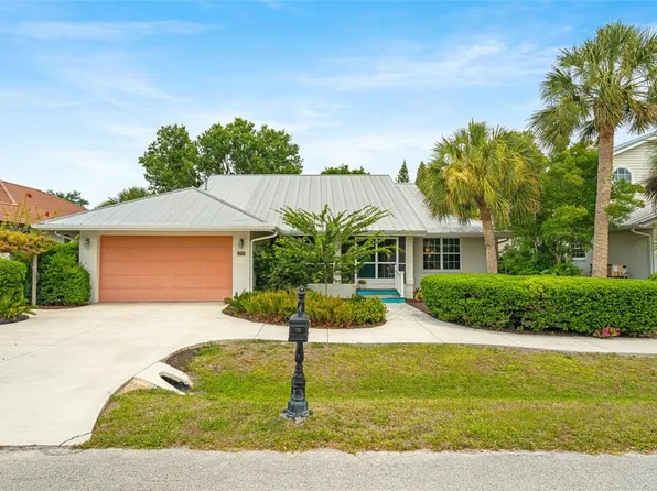 400 Tortuga Dr, Nokomis, FL 34275