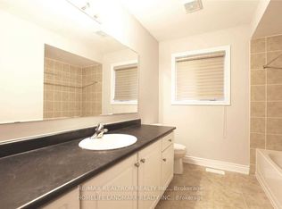 223 Rutherford Rd, Bradford West Gwillimbury, ON L3Z0X4