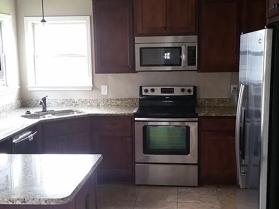 2nd image of 1515 Cobra Ln