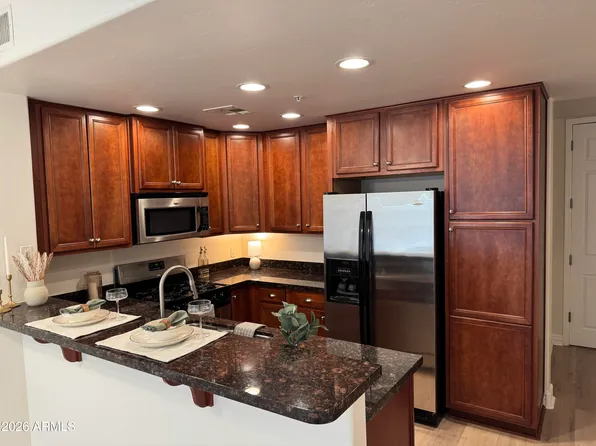 5450 E DEER VALLEY Drive #1200, Phoenix, AZ 85054