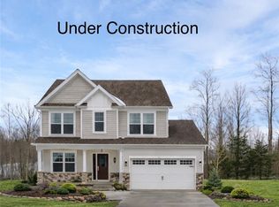 9147 Dove Ln, Mentor, OH