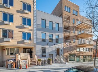 30-61 38th St #3061, Astoria, NY 11103