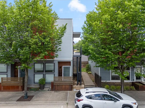 360 W 5th St #2, Fayetteville, AR 72701