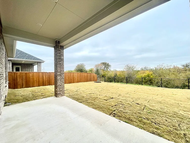 1632 Estivella Dr — Photo 29