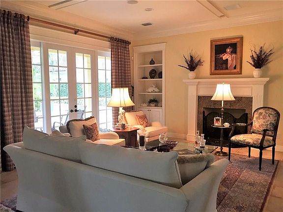 5th image of 204 Coconut Creek Ct