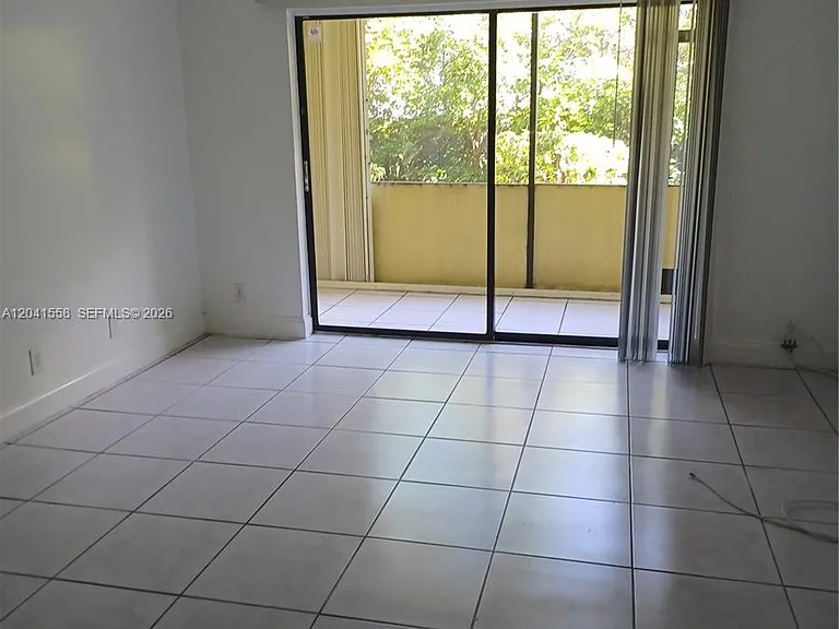 3101 Oakland Shores Dr #H105 — Photo 4