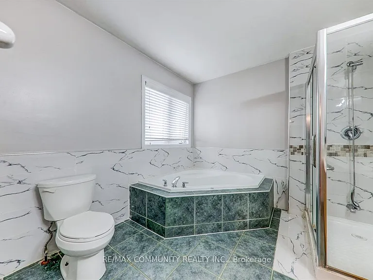 86 Grosbeak Cres — Photo 21