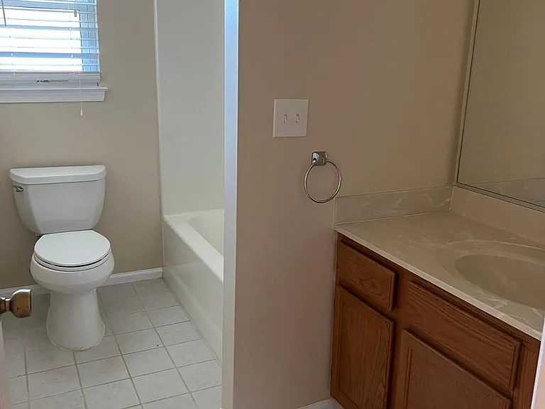 3701 Castlewood Dr — Photo 20