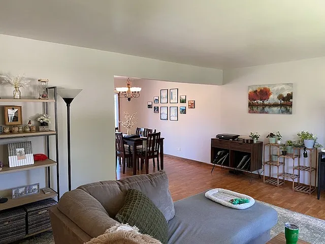 253 W Kimbell Ave — Photo 4