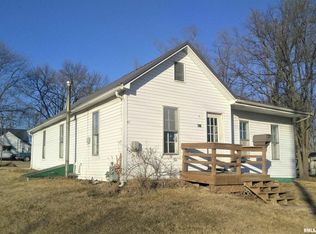 211 Williams St, Barry, IL 62312