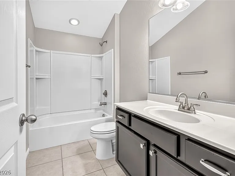2852 Josephine Dr — Photo 25
