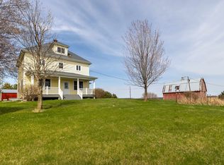 2716 Clay Hollow Rd, Cuba City, WI 53807