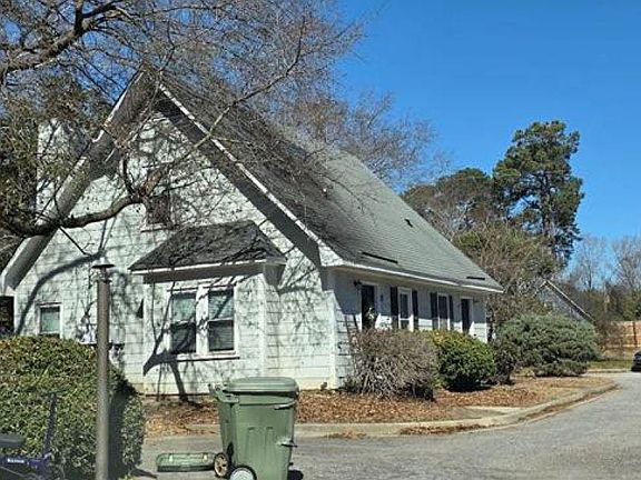 2nd image of 27 Old Clayton Ct
