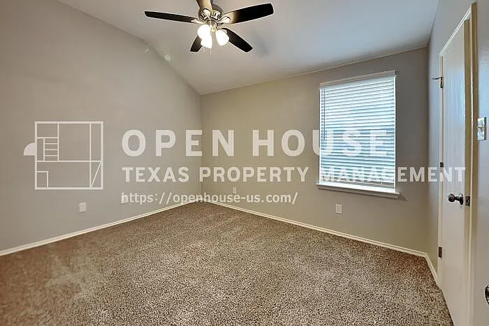 13225 Elmhurst Dr — Photo 13