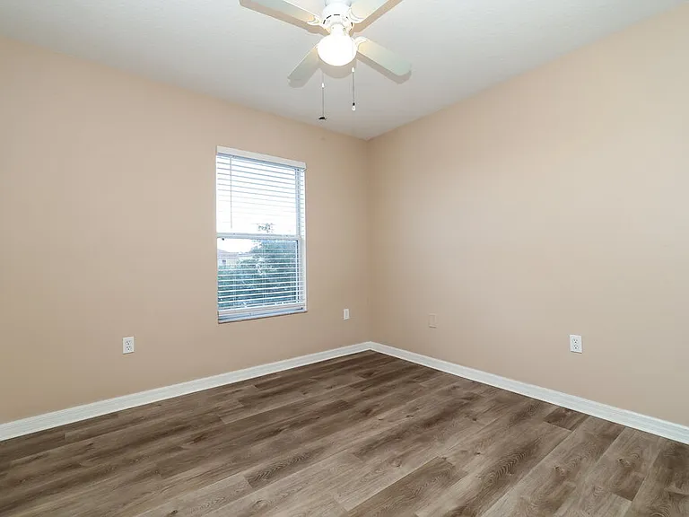 12122 Fern Haven Ave — Photo 14