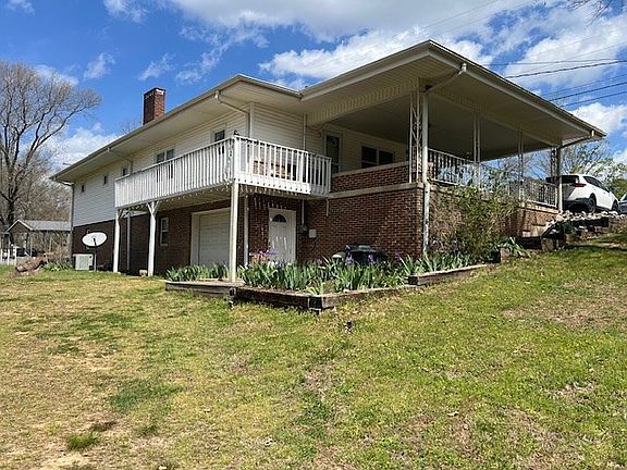 3rd image of 301 Glenhaven Rd