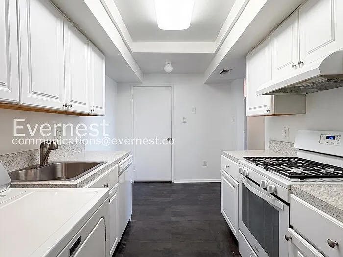10202 Prince Pl #204 — Photo 6