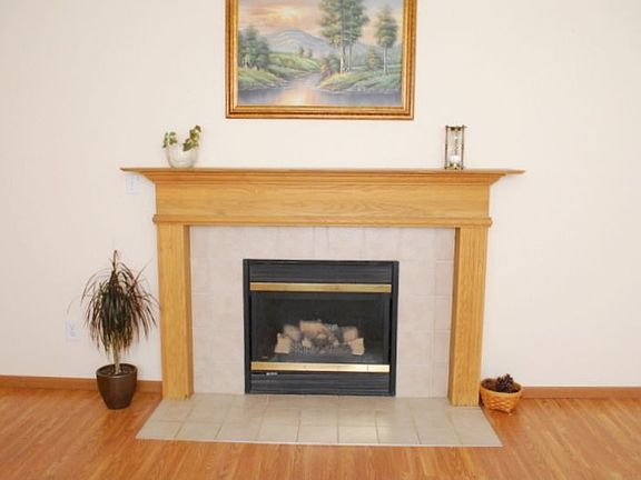 4th image of 2848 Oak Forest Dr