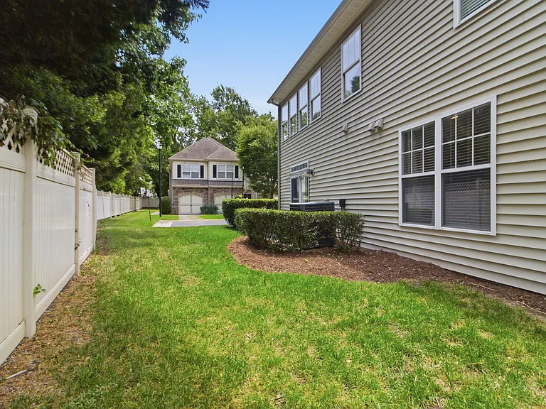 5500 Goose Pond Ln #1A — Photo 39