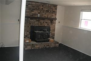 3rd image of 1208 Middleberry Dr