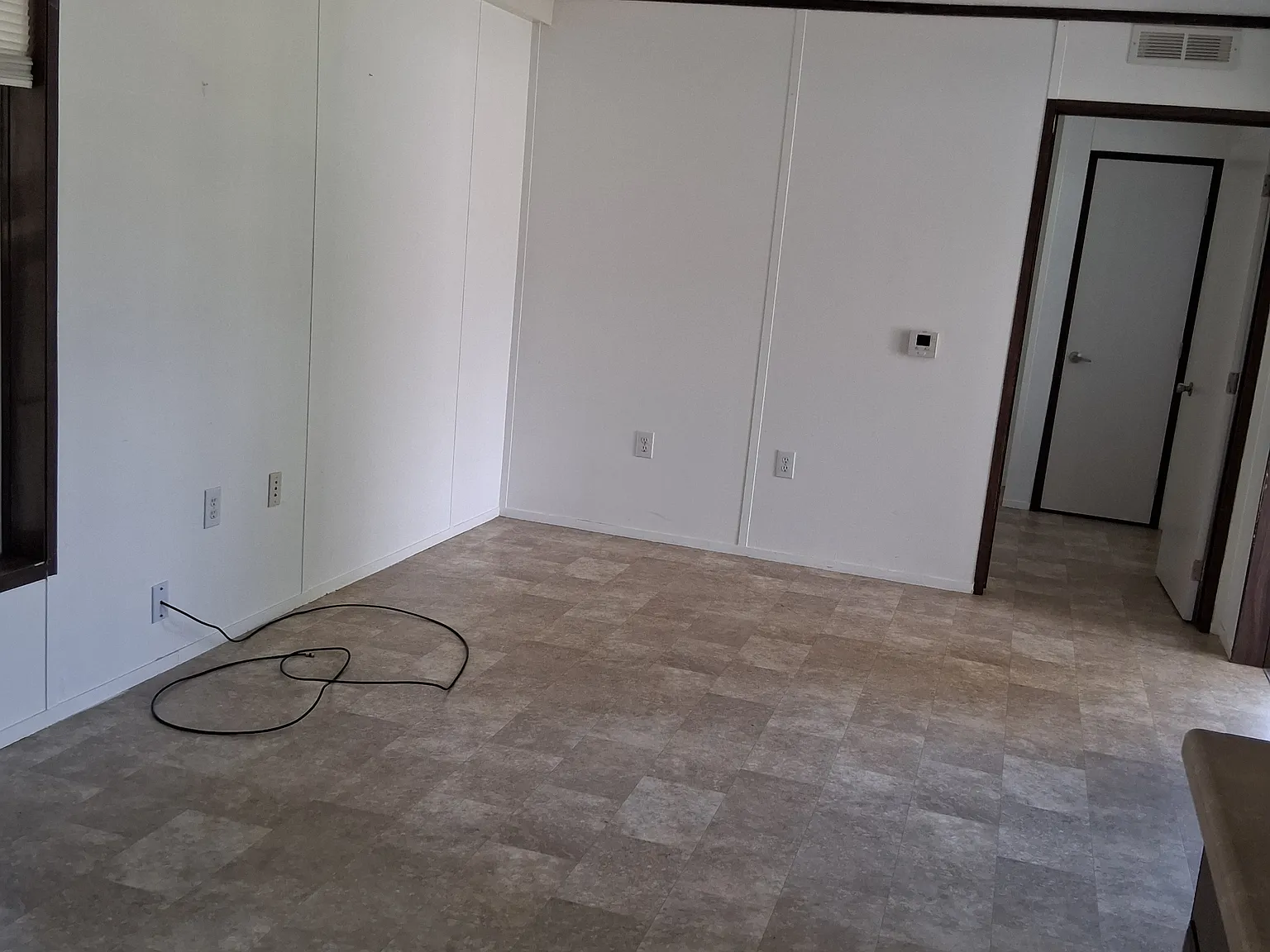 2 bed, 648 sqft, $800 — Photo 4
