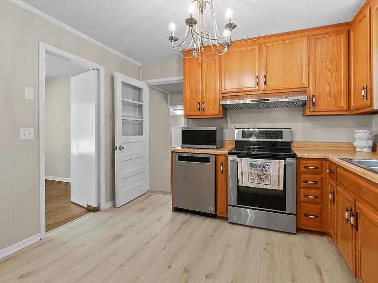 209 Oak Dr — Photo 11