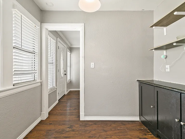 3422 W Jefferson Blvd — Photo 25