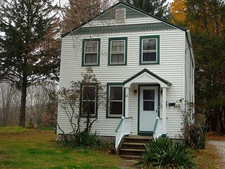 515 Pleasant St #1 — Photo 1