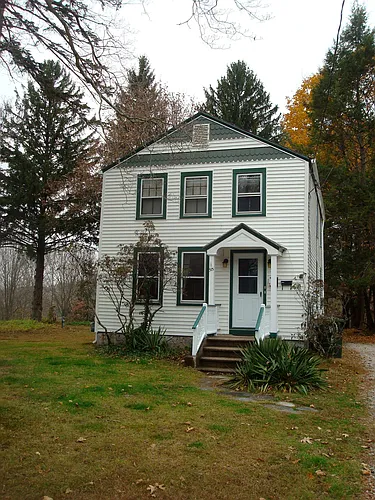 515 Pleasant St #1 Photo 1