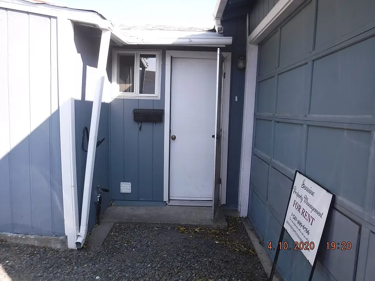 115 Lozier Ln #B — Photo 10