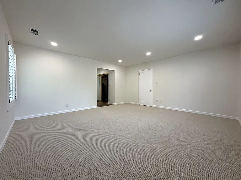 2350 Alameda De Las Pulgas — Photo 14
