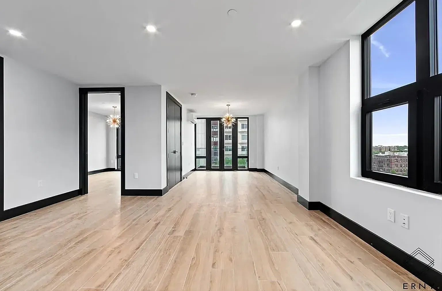 828 New York Avenue — Photo 4
