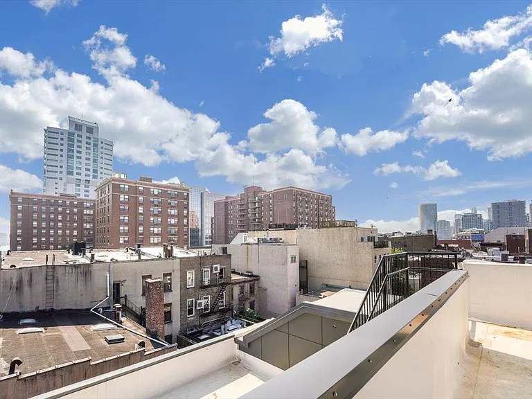 237 Washington St #401 — Photo 24
