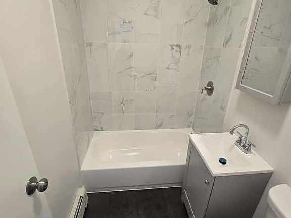 4th image of 117 Wade St APT 4G
