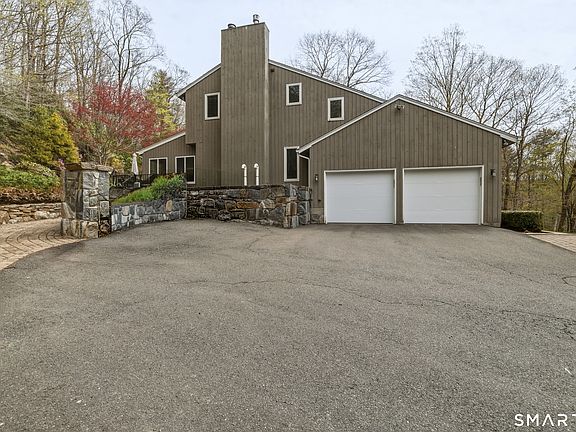 4th image of 239 Wright Road