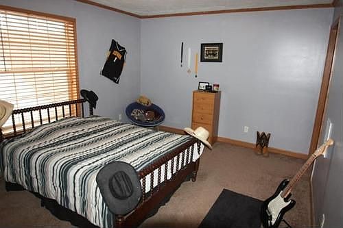 5th image of 304 D Ave